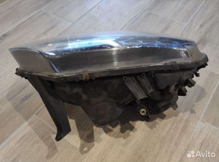 Фара правая Renault Duster 2015-21