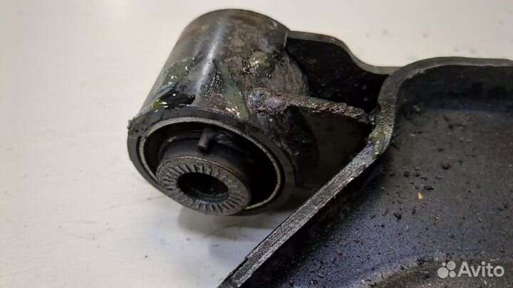 Рычаг подвески правый передний Peugeot 3008 2020