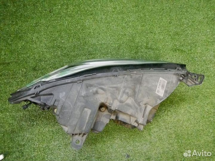 Фара левая Volvo XC90