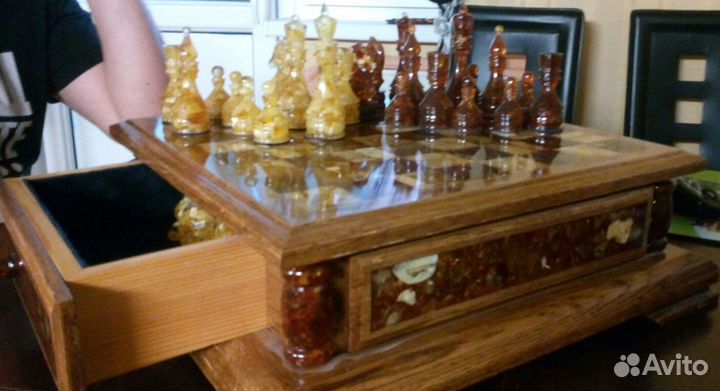 Шахматы янтарные