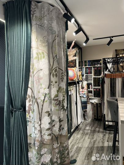 Продавец текстиля