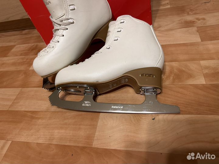 Коньки фигурные Edea