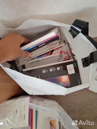 Чехлы, стекла для телефонов