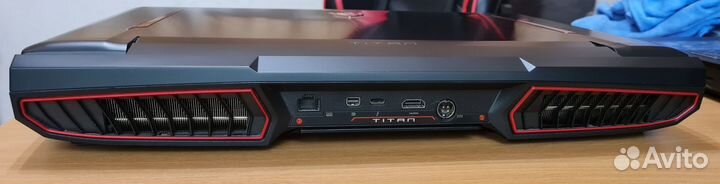 MSI GT75 VR 7RF titan PRO