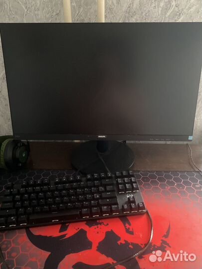 Монитор 24 дюйма