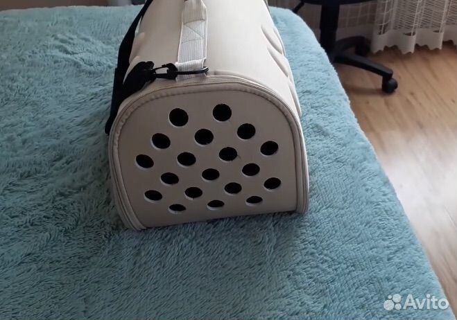 Переноска для кошек и собак