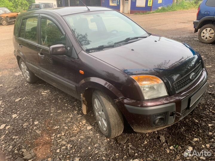 Ford Fusion 1.6 МТ, 2008, 150 000 км