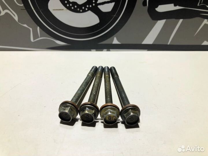 Комплект болтов двигателя Honda CB 400 SF 1998г