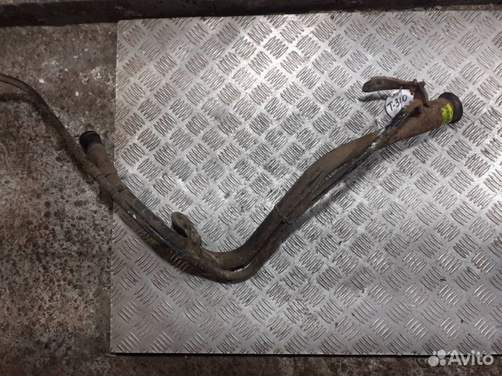 Топливно-заливная горловина Chevrolet Aveo T300