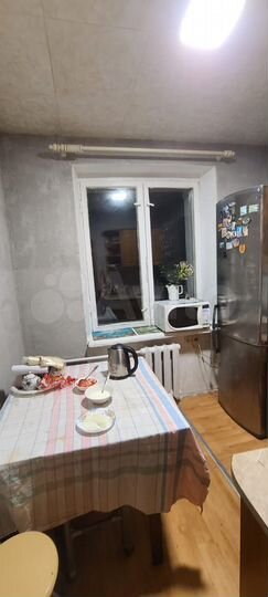 Комната 42 м² в 2-к., 3/5 эт.