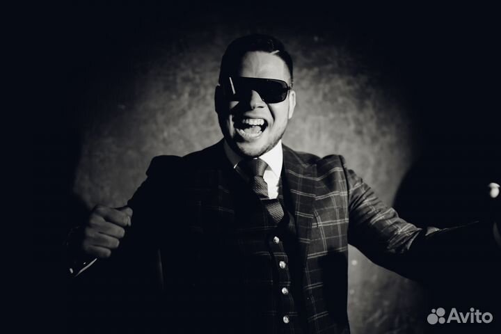 Ведущий который Вам нужен(не тамада)