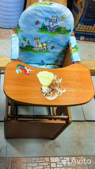 Детский столик со стульчиком