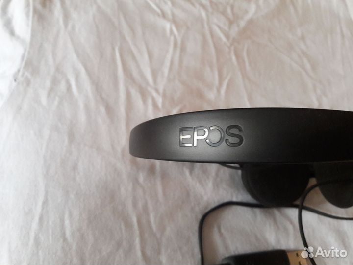 Гарнитура USB (Sennheiser PC 8)