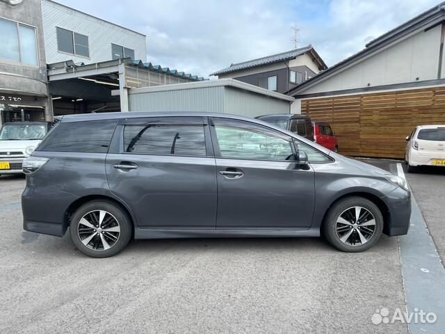 Toyota Wish 1.8 CVT, 2013, 72 554 км