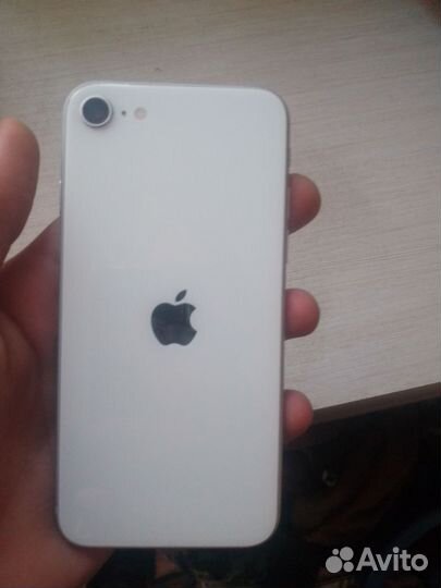 iPhone SE (2020), 64 ГБ
