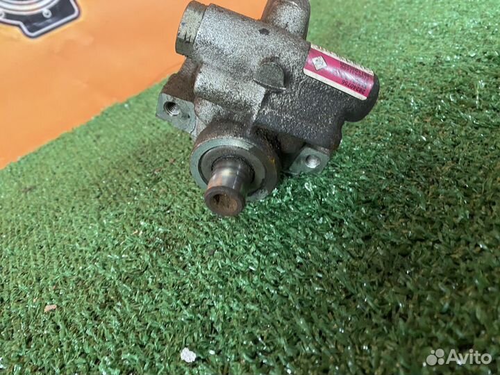 Насос гур на Renault logan 1