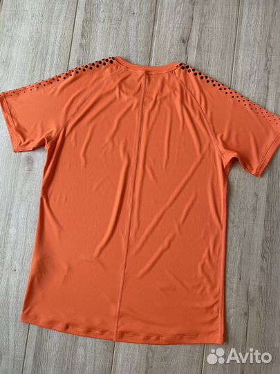 Футболка Asics