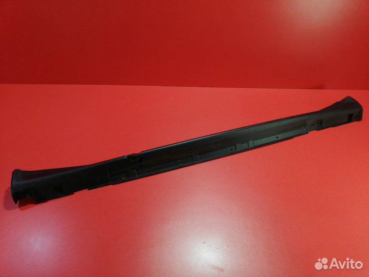 Накладка порога наружная левая Nissan Juke F15