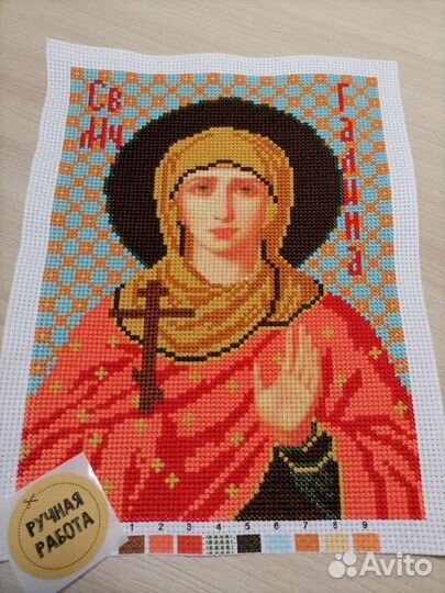 Вышитая крестом икона