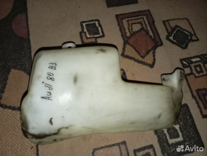 Бачок омывателя audi 80 b3