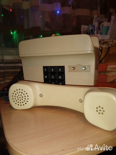 Телефон СССР настенный 1995г