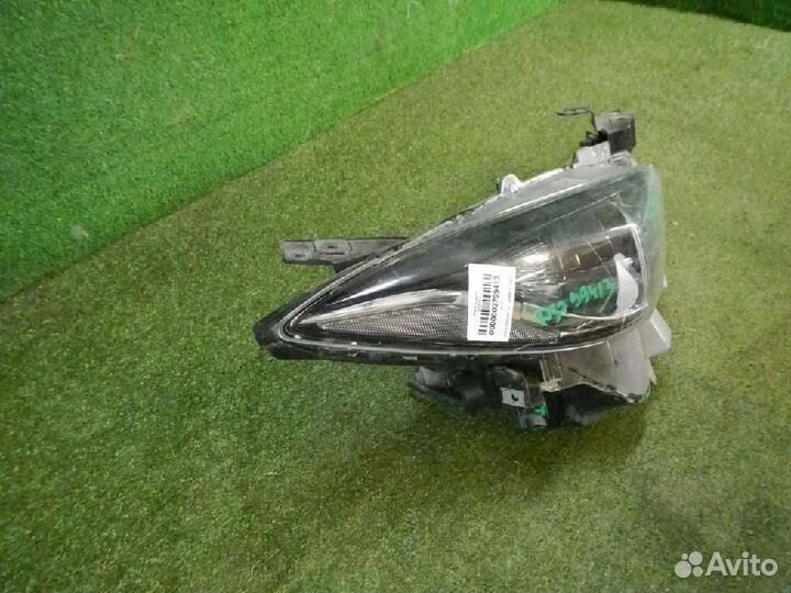 Фара правая Mazda Mazda3