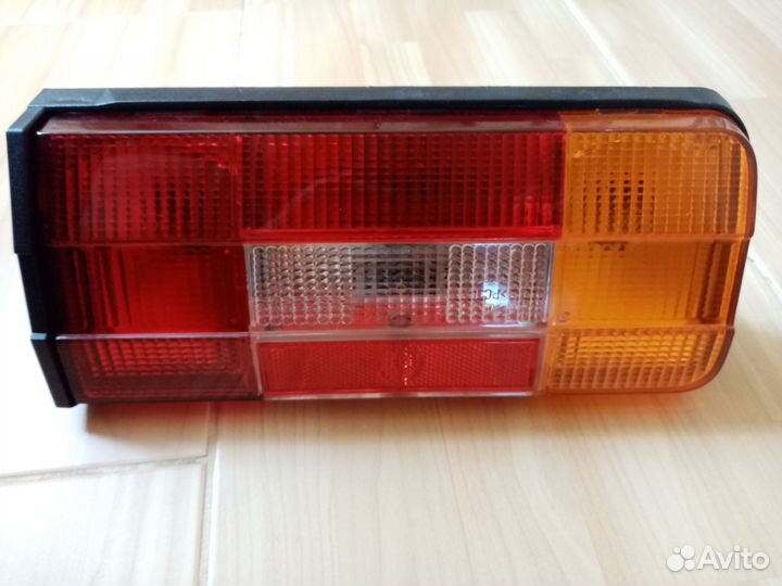 Фонарь задний 2106 правый