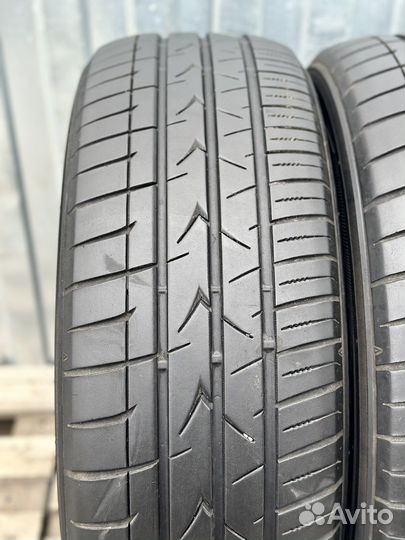 Toyo Tranpath ML 215/60 R17 96H