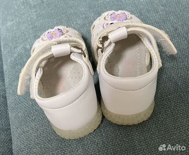 Сандалии для девочки 20 размер