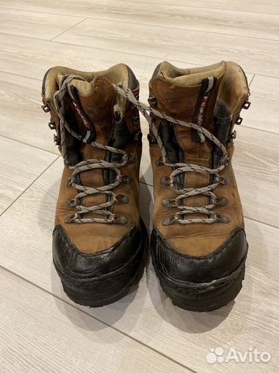 Трекинговые ботинки женские 37