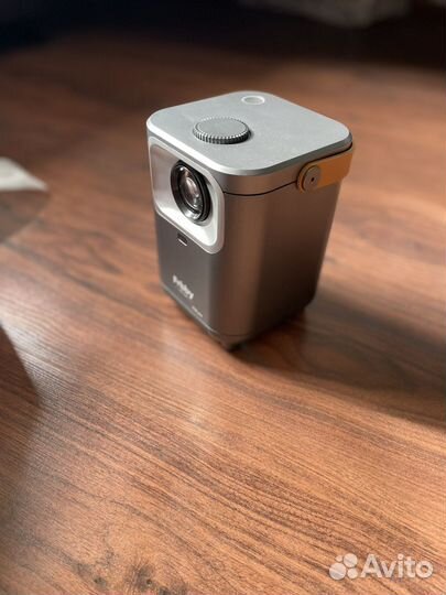 Мультимедийный мини проектор для фильмов