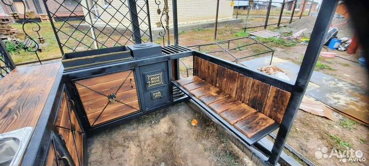 Мангал с печью под казан и крышей