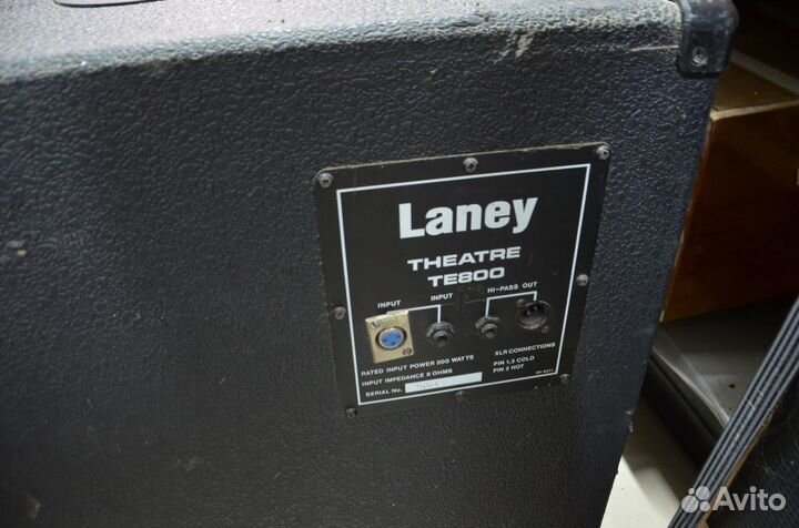 Басовый кабинет фирменный Laney Theatre TE800