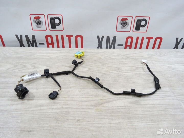 Проводка бардачка Audi Q3