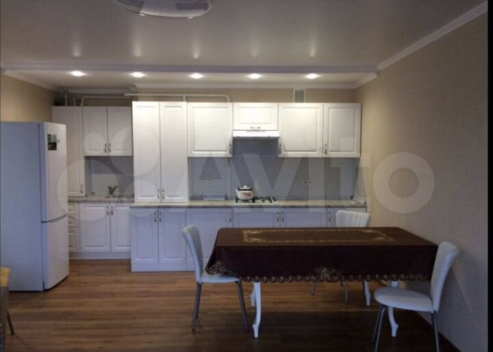 2-к. квартира, 98 м², 5/10 эт.