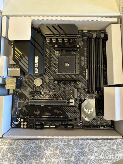 Материнская плата Asus tuf gaming b550-plus