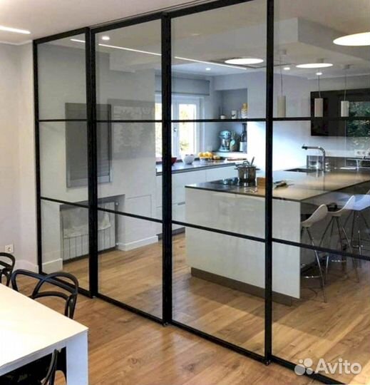 Стеклянная перегородка