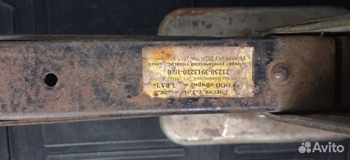 Домкрат винтовой