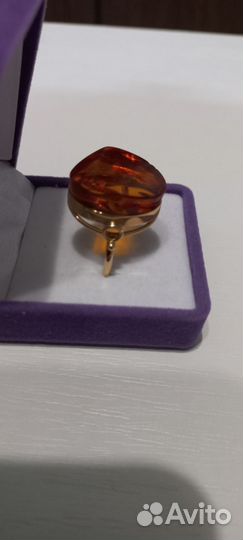Золотое кольцо СССР с янтарем