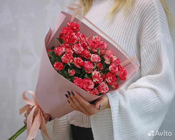 Букет из 5 высоких кустовых роз (Кения) 60-70 см