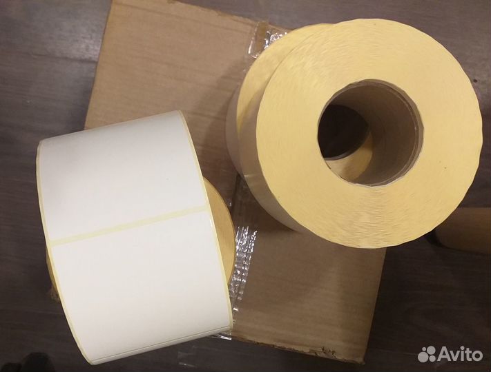 Этикетка самоклеющаяся 100х100