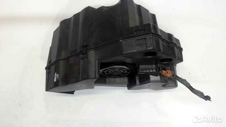 Сабвуфер Infiniti QX56, 2011