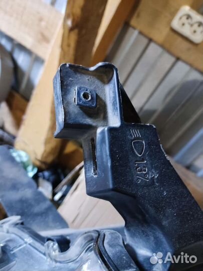 Фара toyota land cruiser 150 2019 год