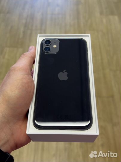 iPhone 11, 64 ГБ