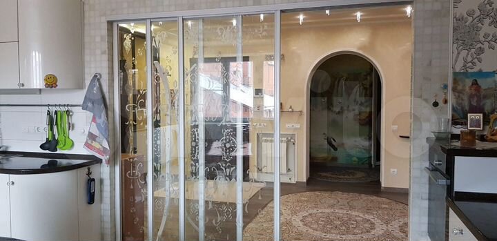 2-к. квартира, 128 м², 4/6 эт.