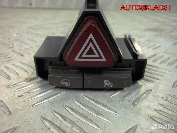 Кнопка аварийной сигнализации Opel Corsa D