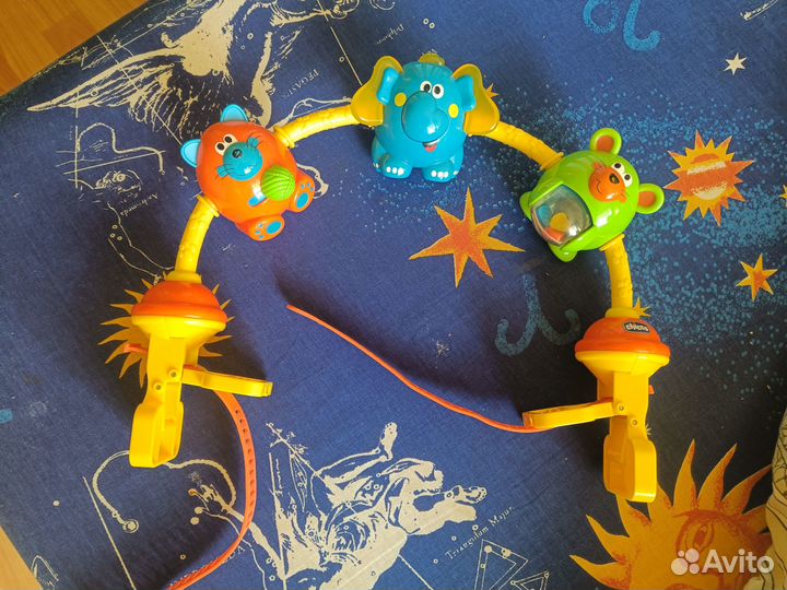 Дуга с игрушками в коляску, кроватку