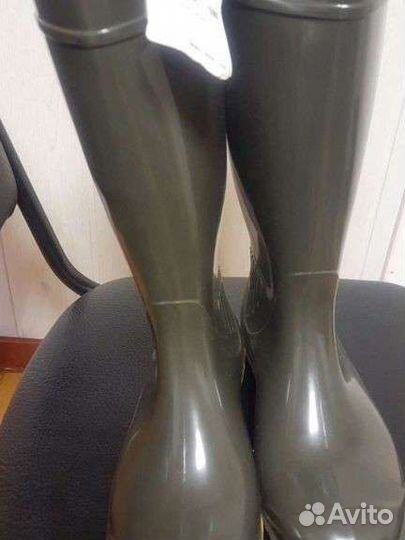 Резиновые сапоги