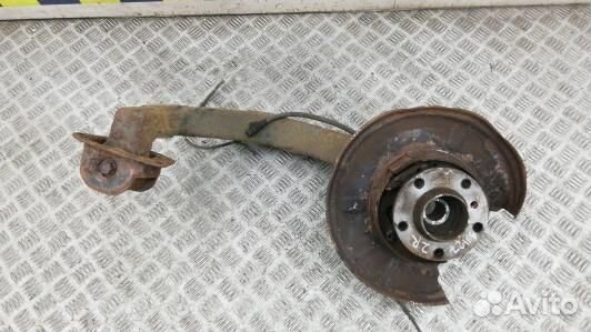 Ступица задняя правая BMW X3 E83 (9NI27NX01)