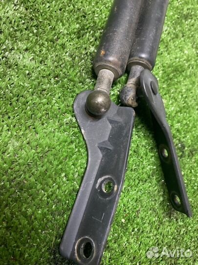 Амортизатор двери багажника Great Wall Hover H2